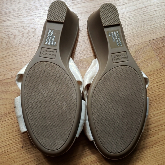 NWOT New York Transit Cream Sparkle Wedges - Picture 6 of 11